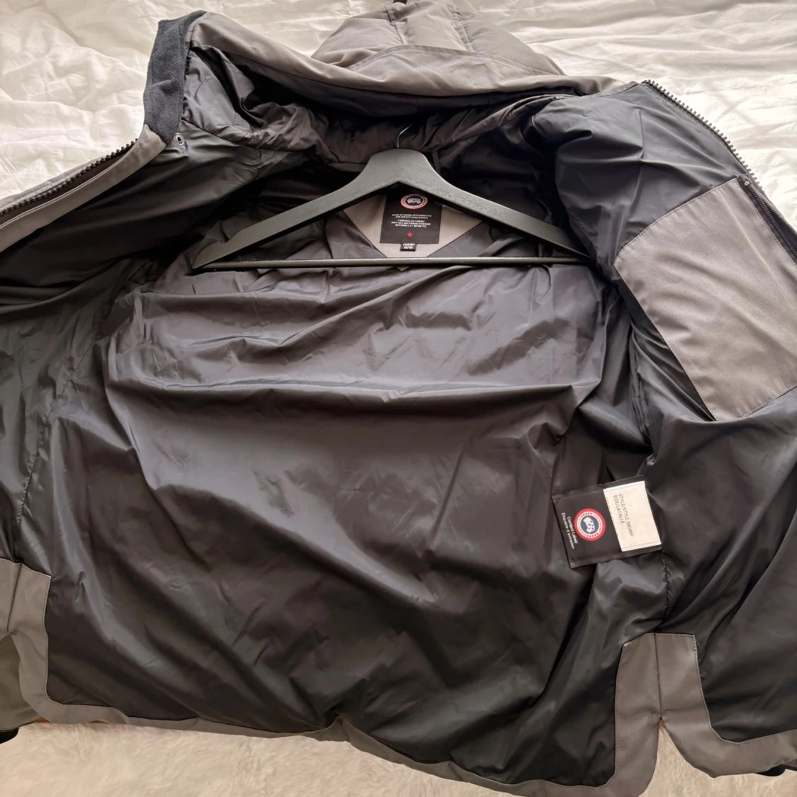 Grå dunjacka från Canada Goose - 1