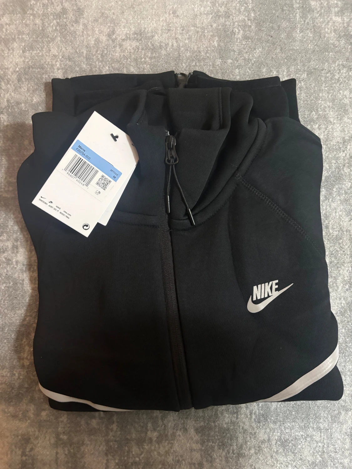 Nike svart träningsset med reflexdetaljer - 5