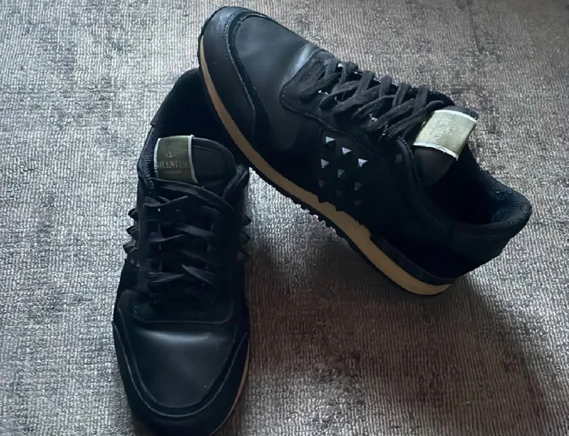 Valentino Rockrunner svarta sneakers - 1