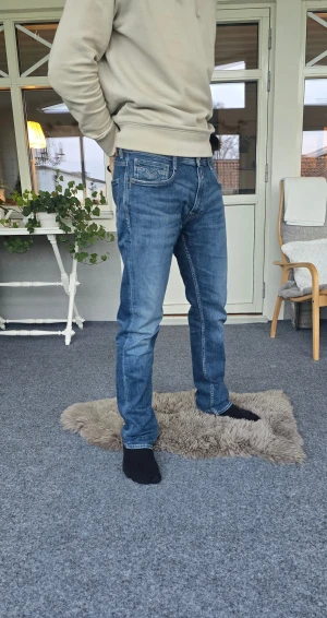 Replay jeans - Snygga Replay jeans i storlek 32/32, modell Rocco. Mycket bra skick, skriv om du undrar något! 😁