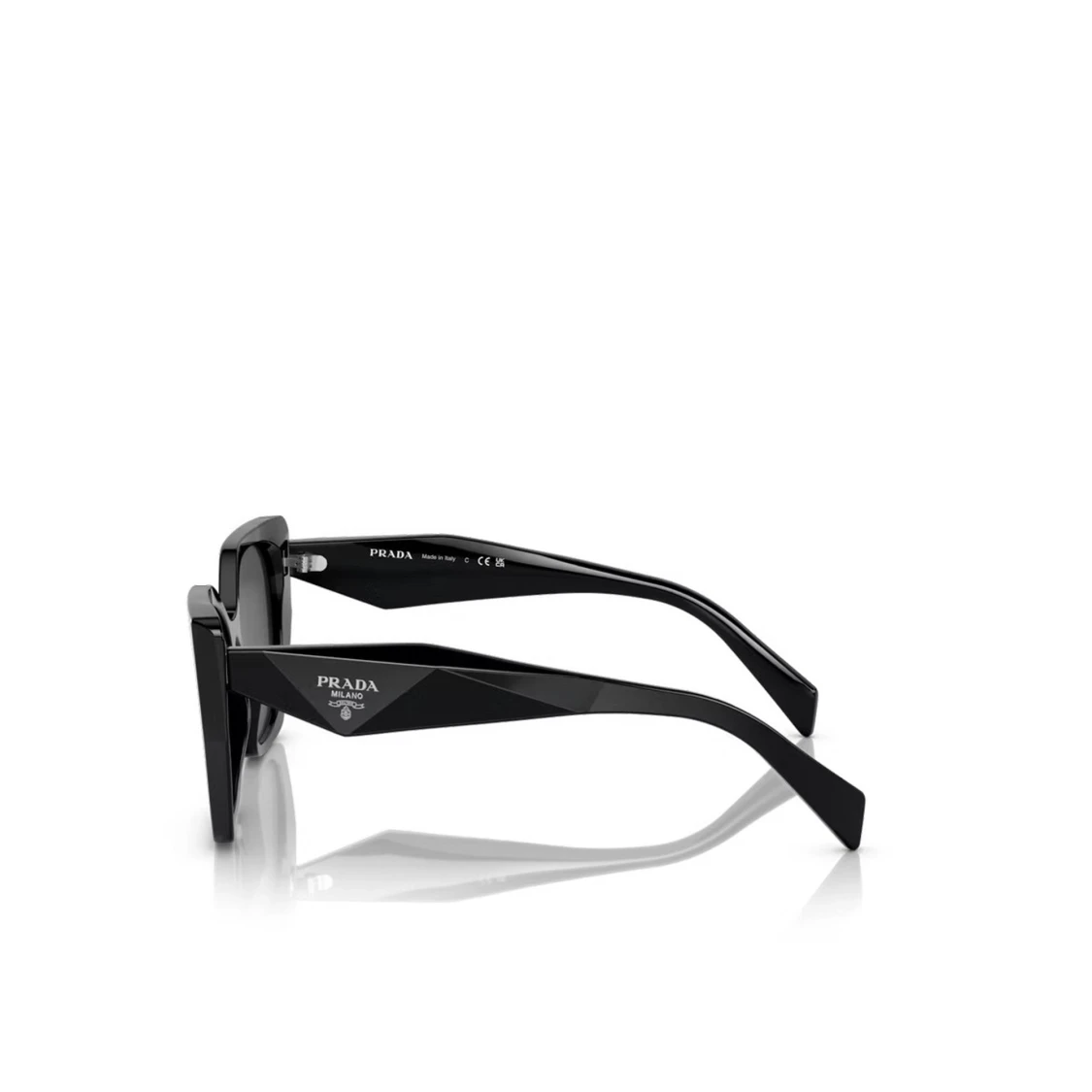 Svarta solglasögon från Prada