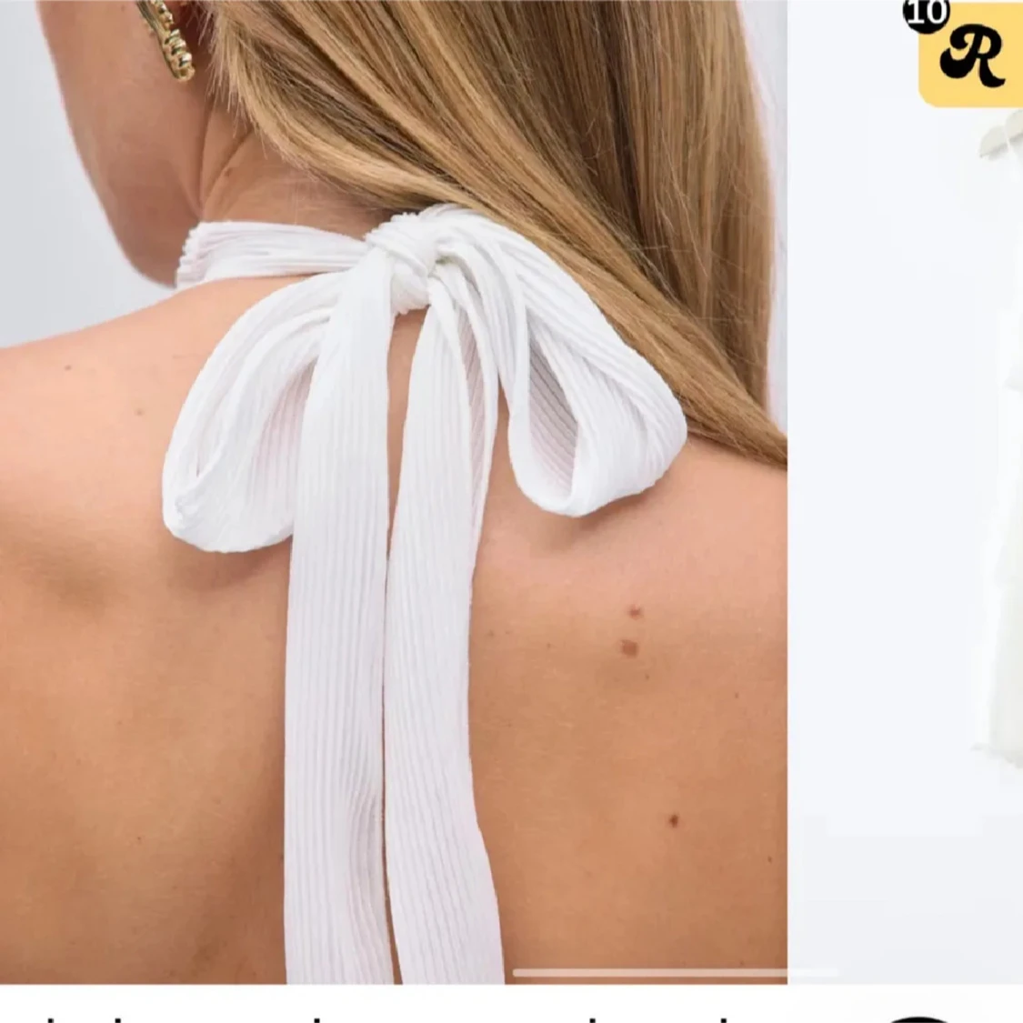 Vit volangklänning med halterneck - 2