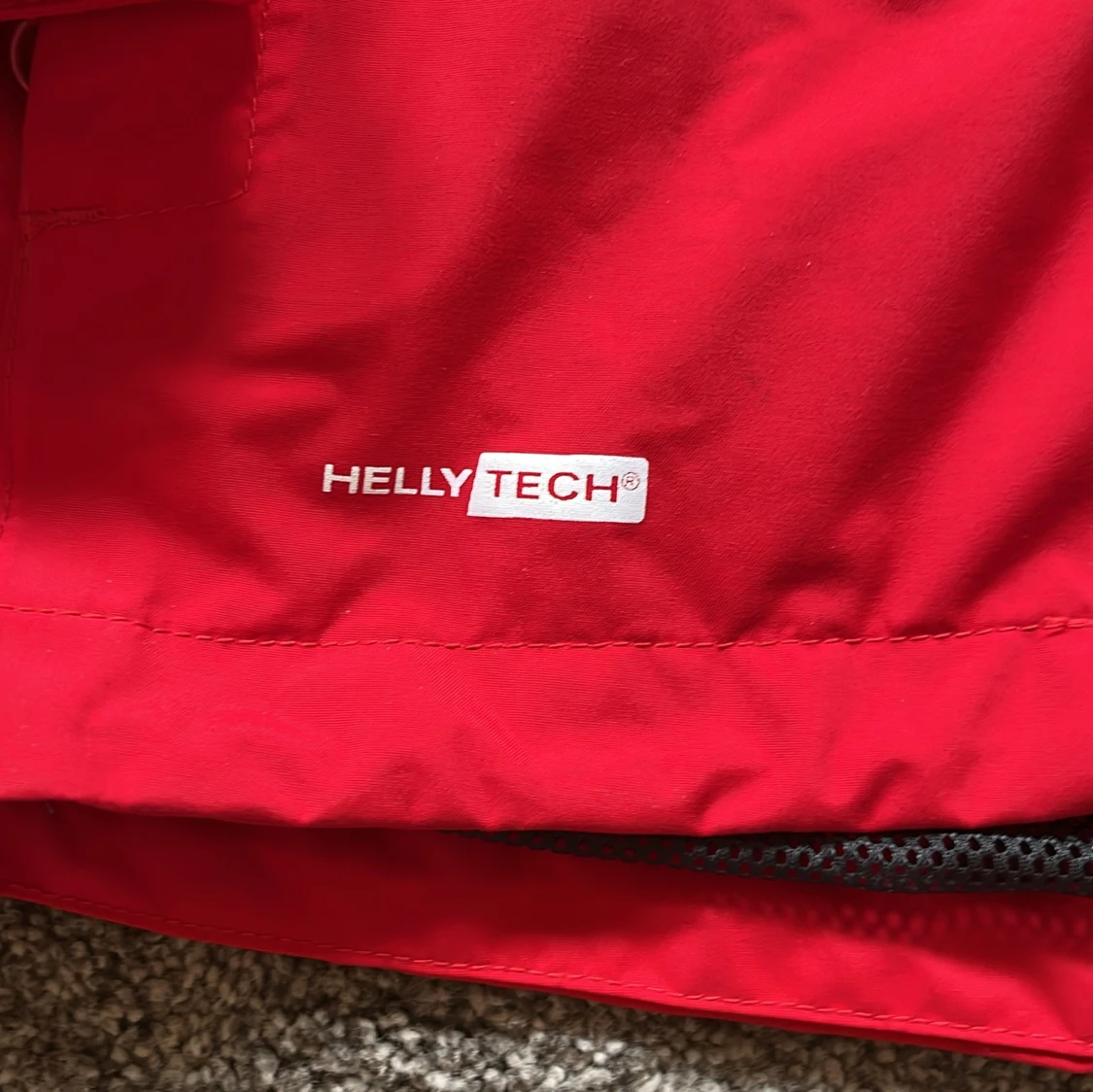 Röd Helly Hansen vindjacka S - 3