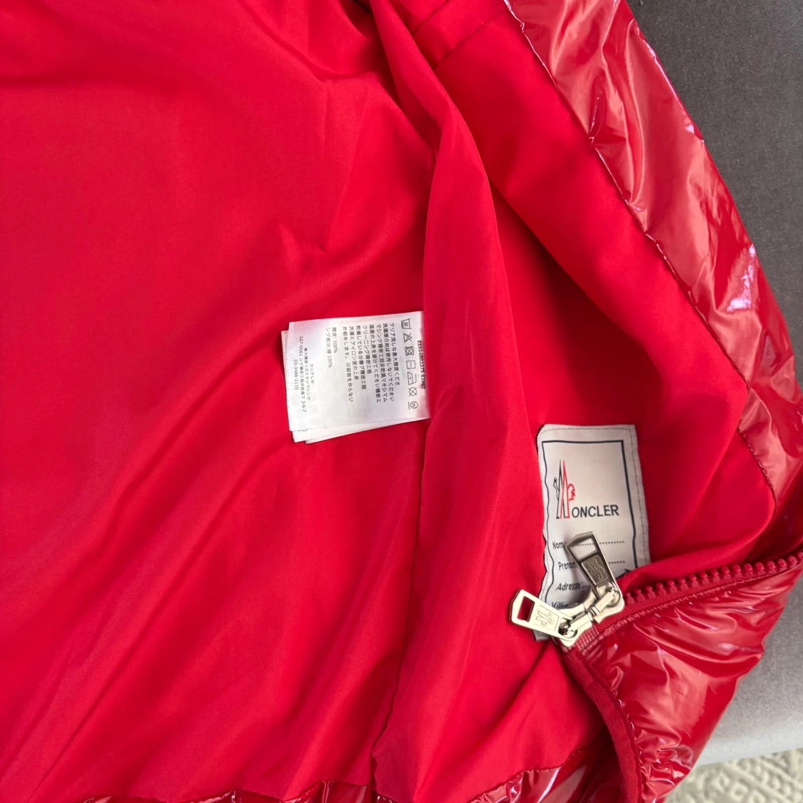 Röd dunväst från Moncler - 3