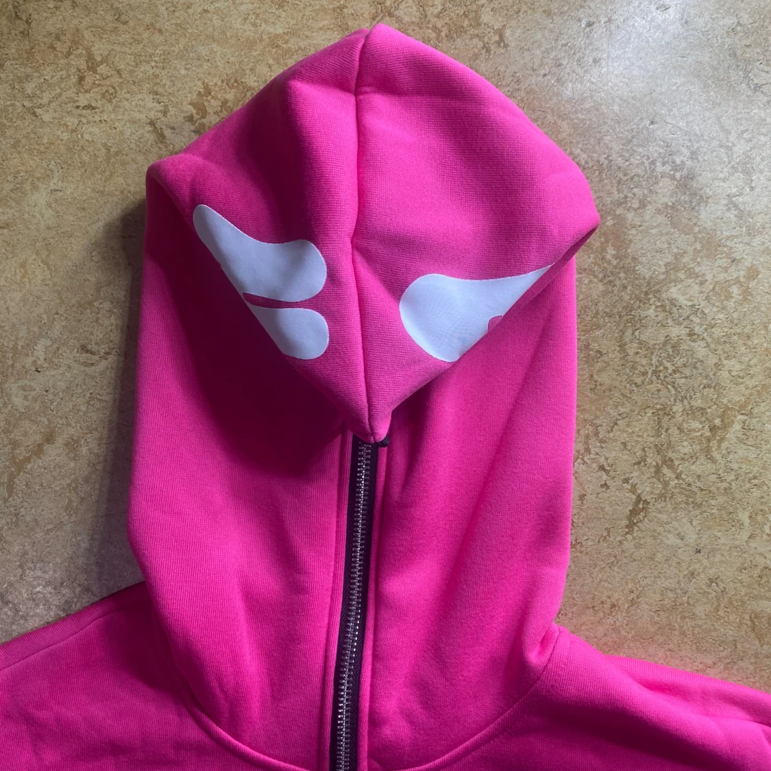 Rosa hoodie med tryck och dragkedja - 2