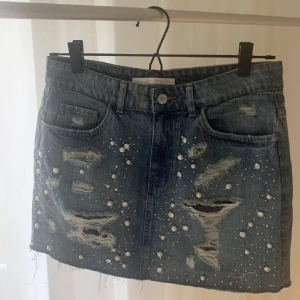 Jeanskjol  - Superfin jeanskjol som jag älskar, säljer vid intresse💙