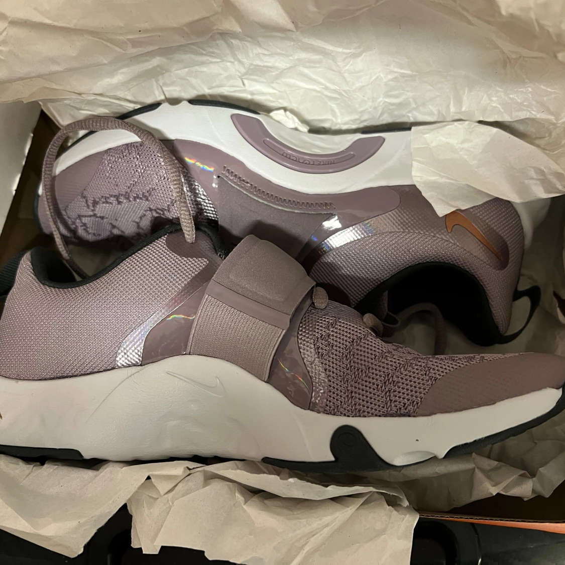 Nike React sneakers i lila mesh - 1