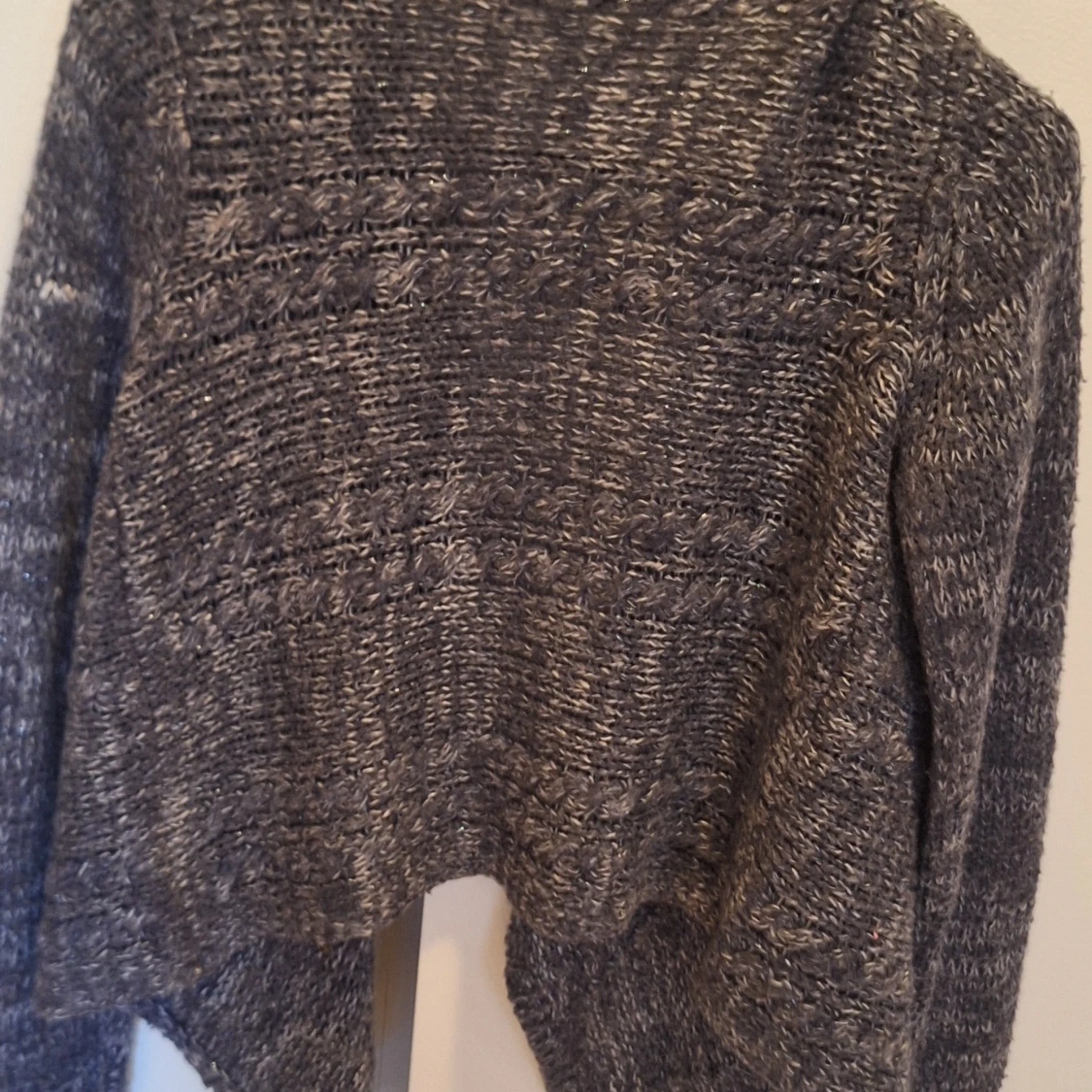 Grå stickad kofta från Lindex - 2