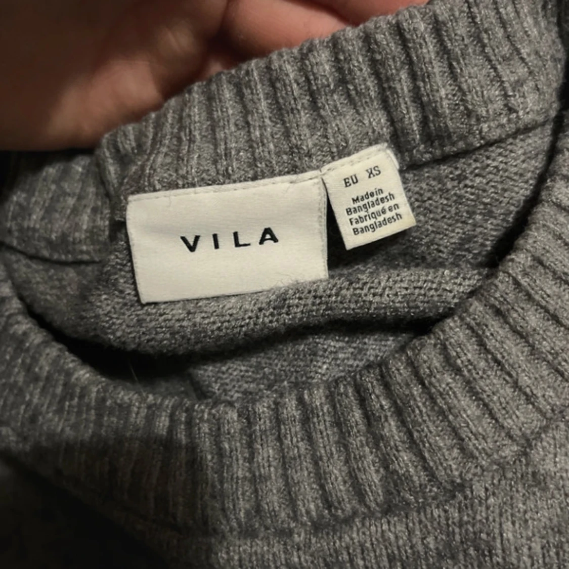 Grå stickad tröja från VILA XS - 1