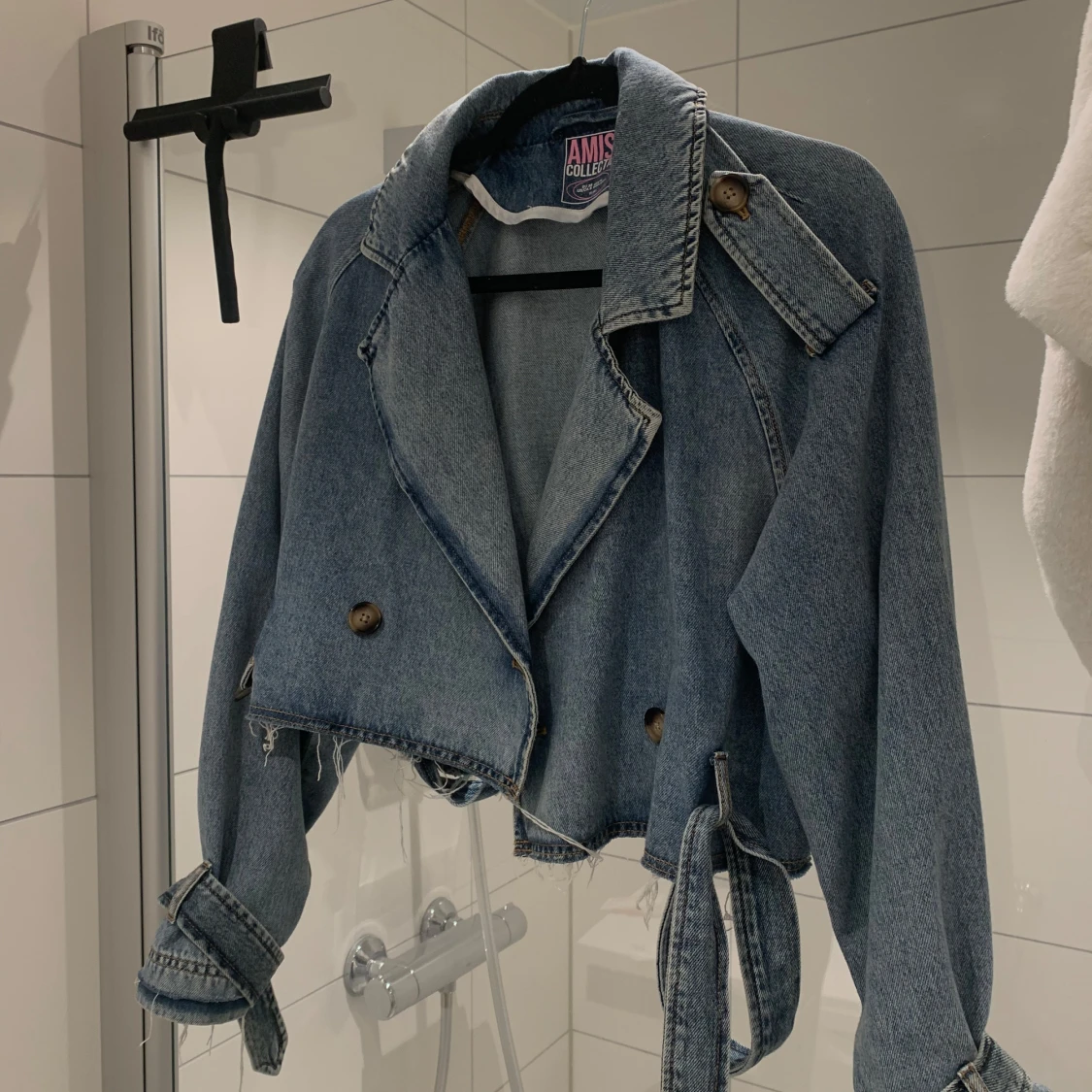 Croppad jeansjacka  - 1