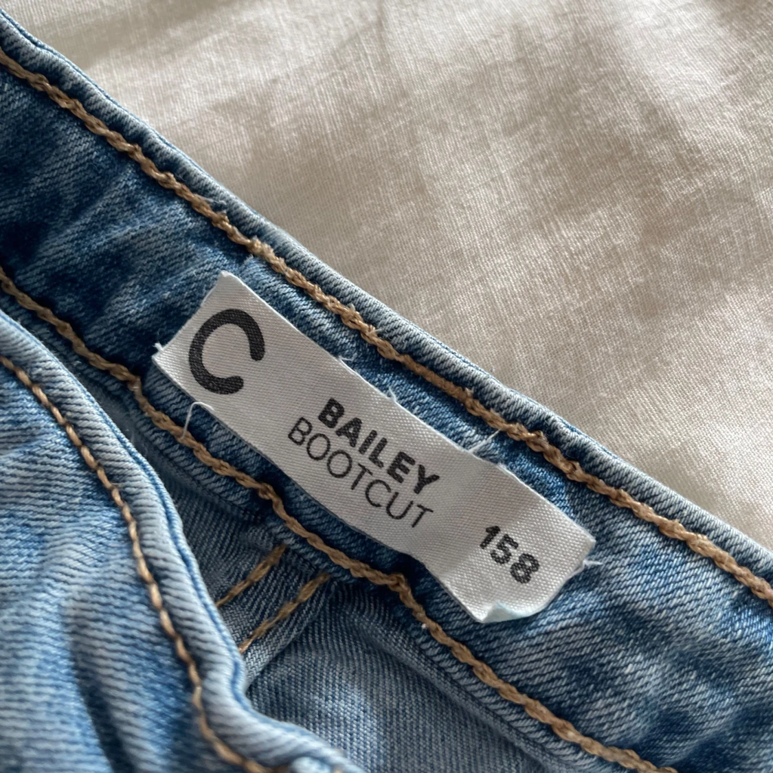 Blå bootcut low waist jeans - 2