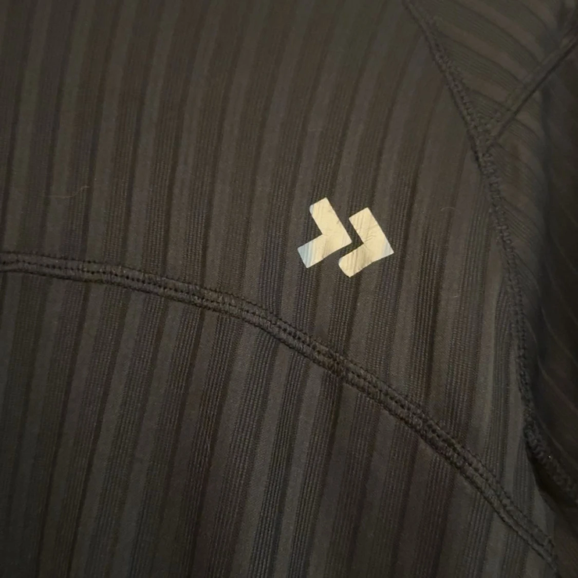 Svart sport tröja  - 4