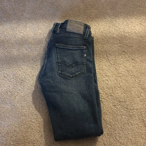 Replay anbass  - :Replay anbass:📊Colour: mörkblå 📏 size :W=30 ♻️Condition: nästan helt nya 