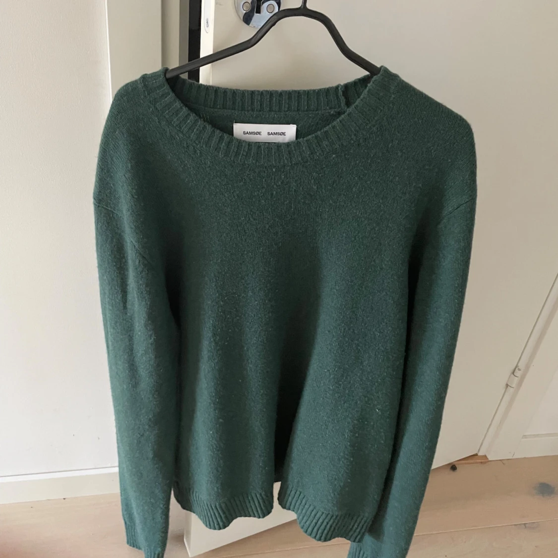 Grön stickad tröja från Samsøe Samsøe