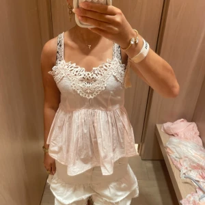 Rosa linne - Nästan aldrig använt, strl S 💖💖