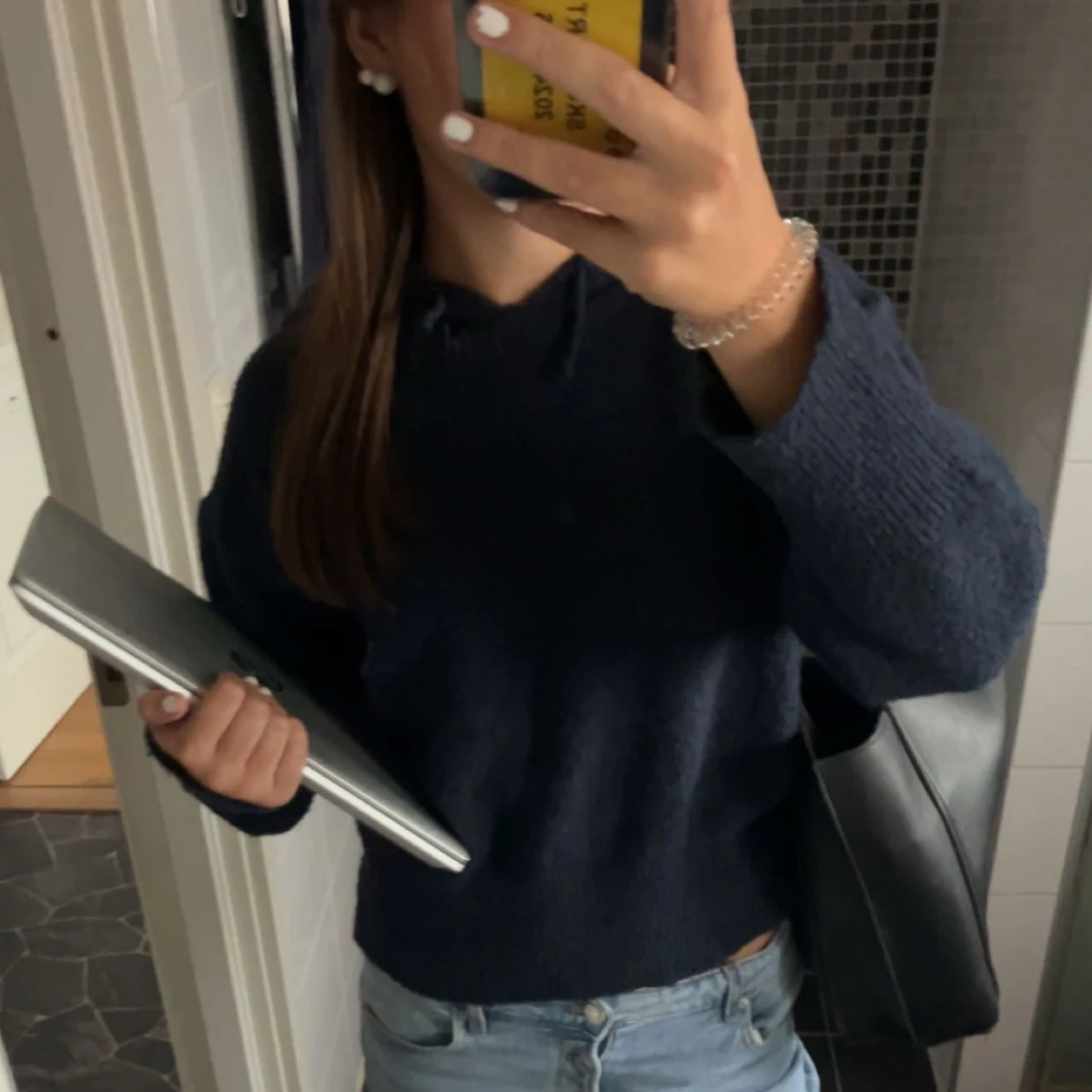 Mörkblå stickad croppad tröja - 4