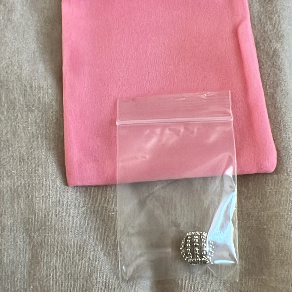 5 silverfärgade berlocker från Pandora - 3