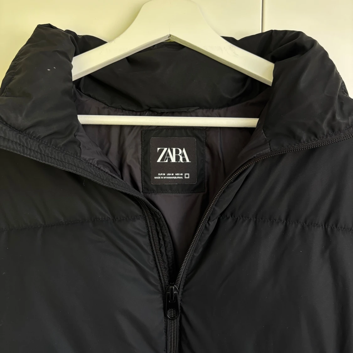 Svart pufferjacka från Zara, M - 3