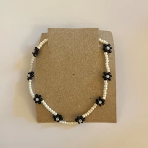 Handgjort armband - Handgjort armband med elastiskt band