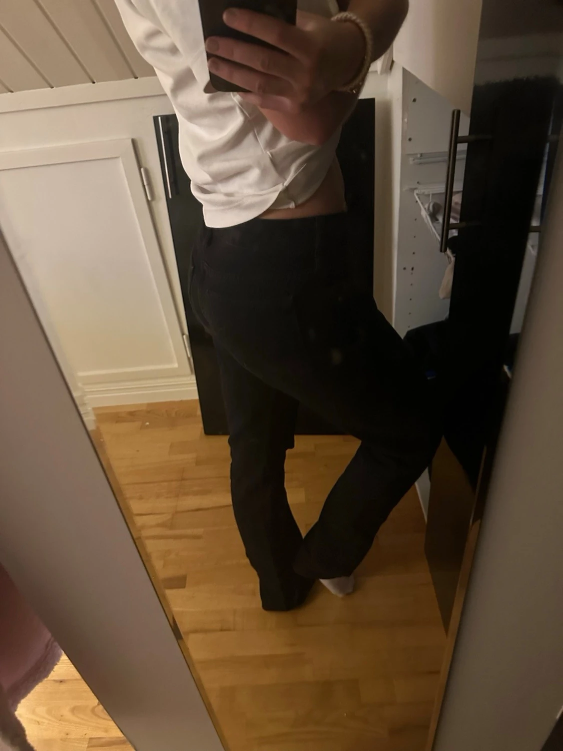 Svarta low waist straight jeans - 1