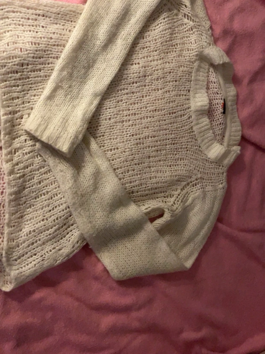 Vit stickad tröja  - 1