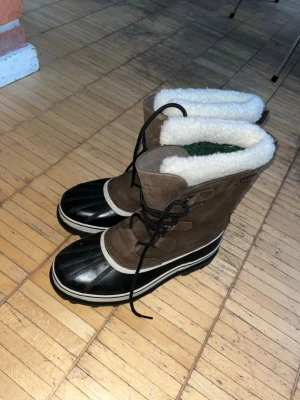 Sorel CARIBOU boots - Nästan helt oanvända vinter kängor, priset är inte hugget i sten!
