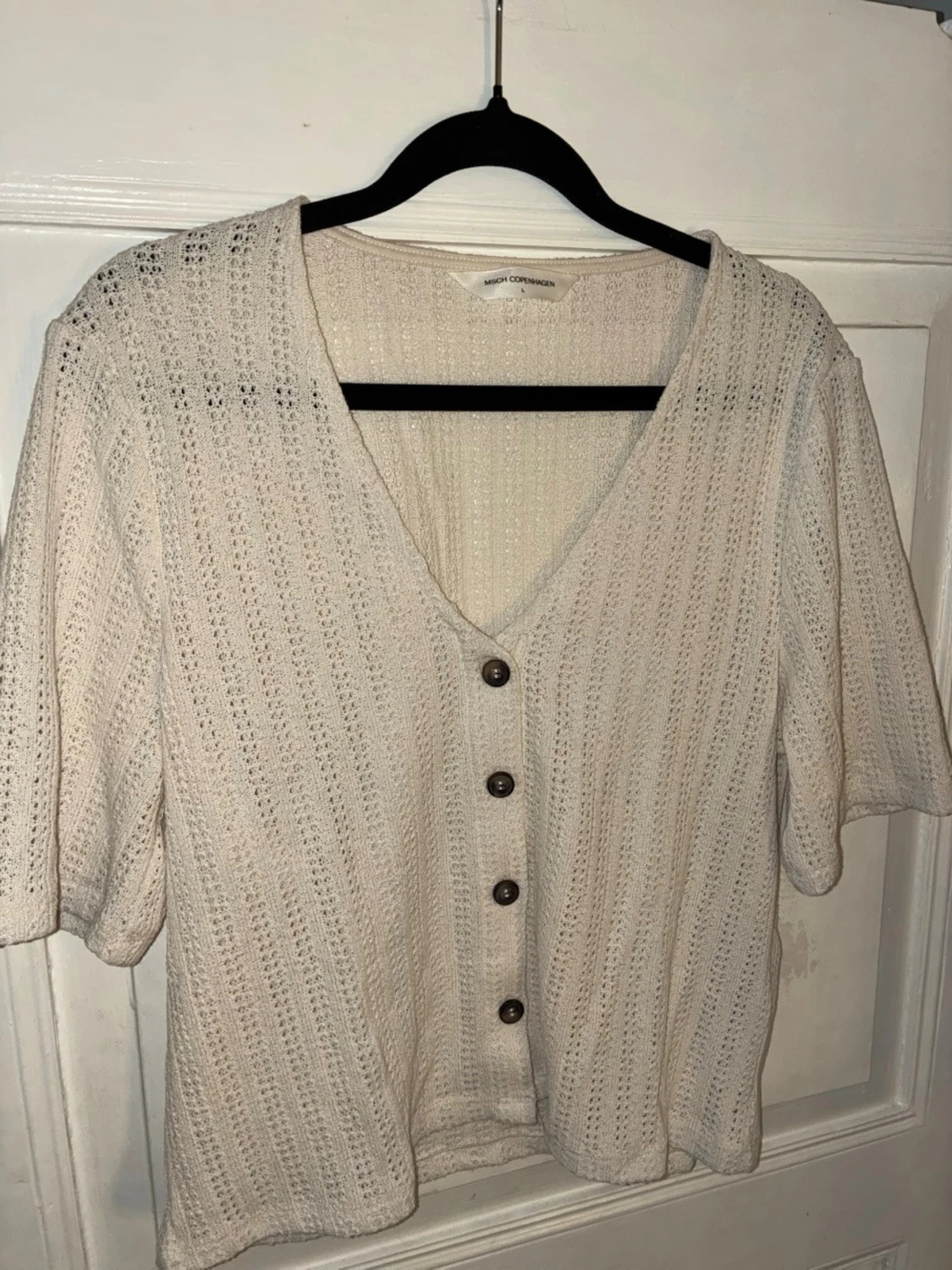 Beige/vit kofta från MSCH Copenhagen