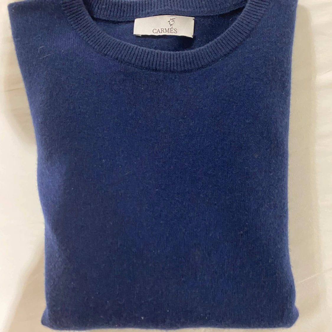 Mörkblå kashmirtröja från Carmes - 1