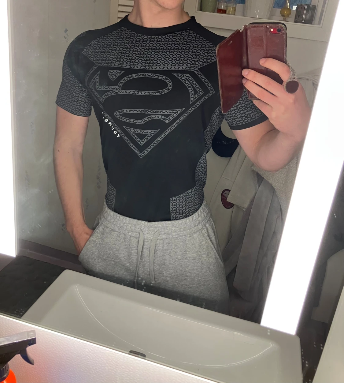 Svart Superman t-shirt från YoungLA