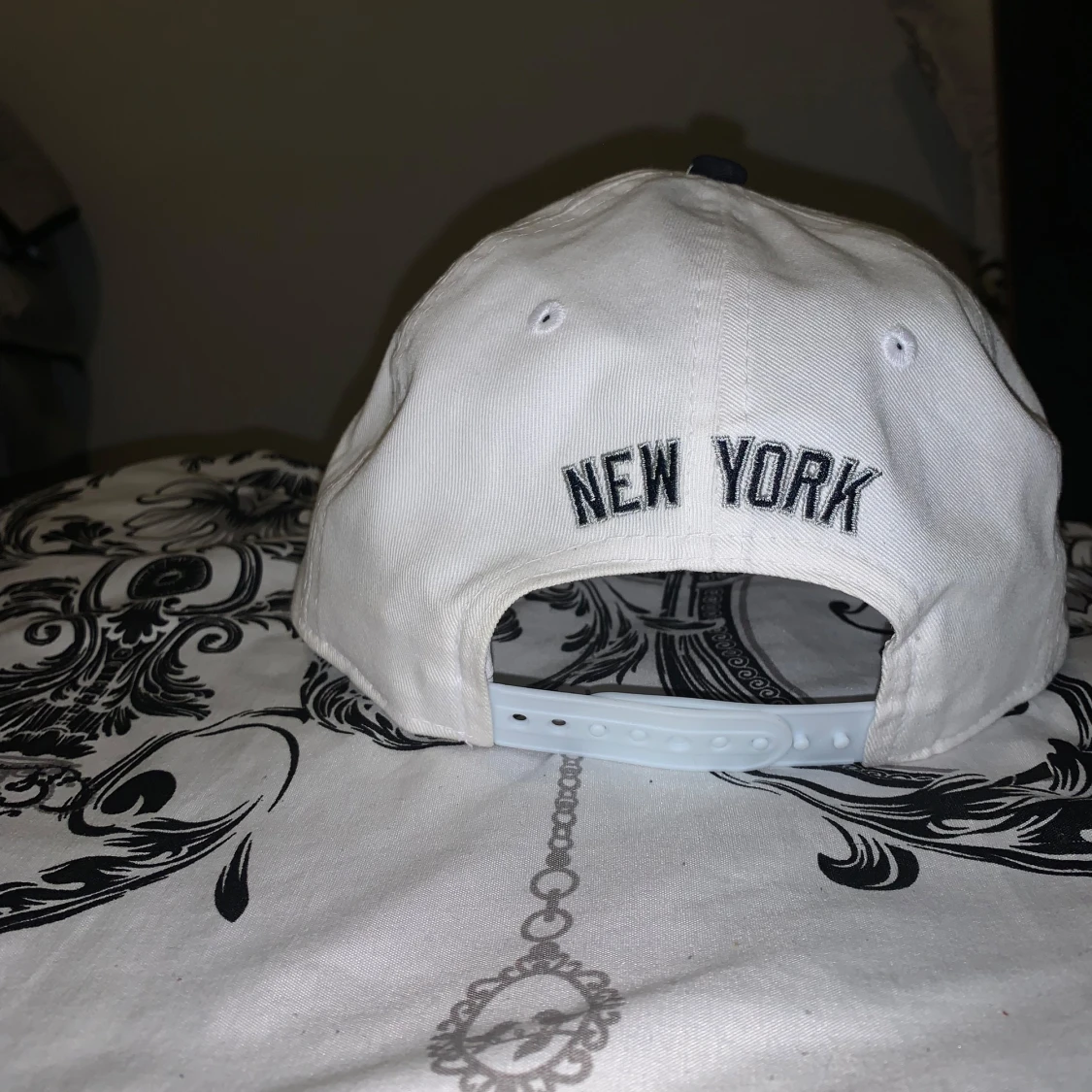 NEW YORKER CAP  - 3