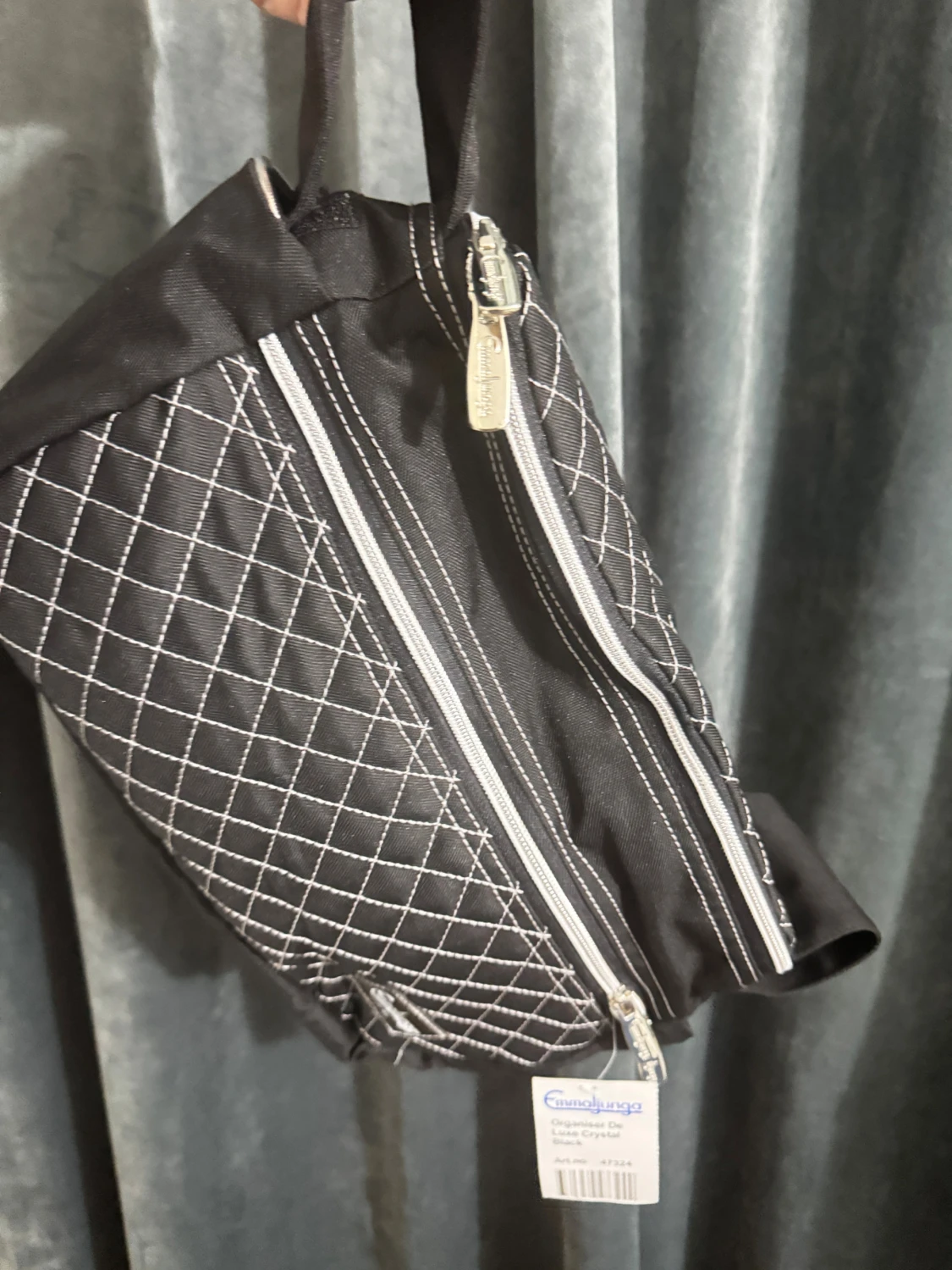 Svart quiltad organiser från Emmaljunga helt ny  - 2