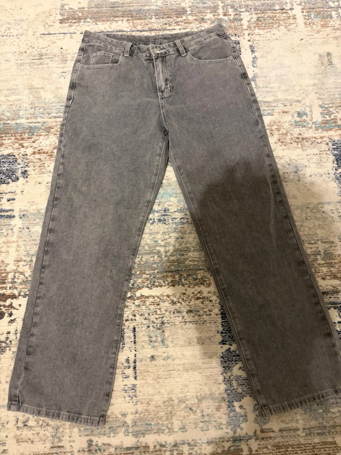 Grå jeans från Manfinity, straight fit