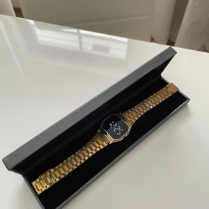 Guldklocka  - Klocka 