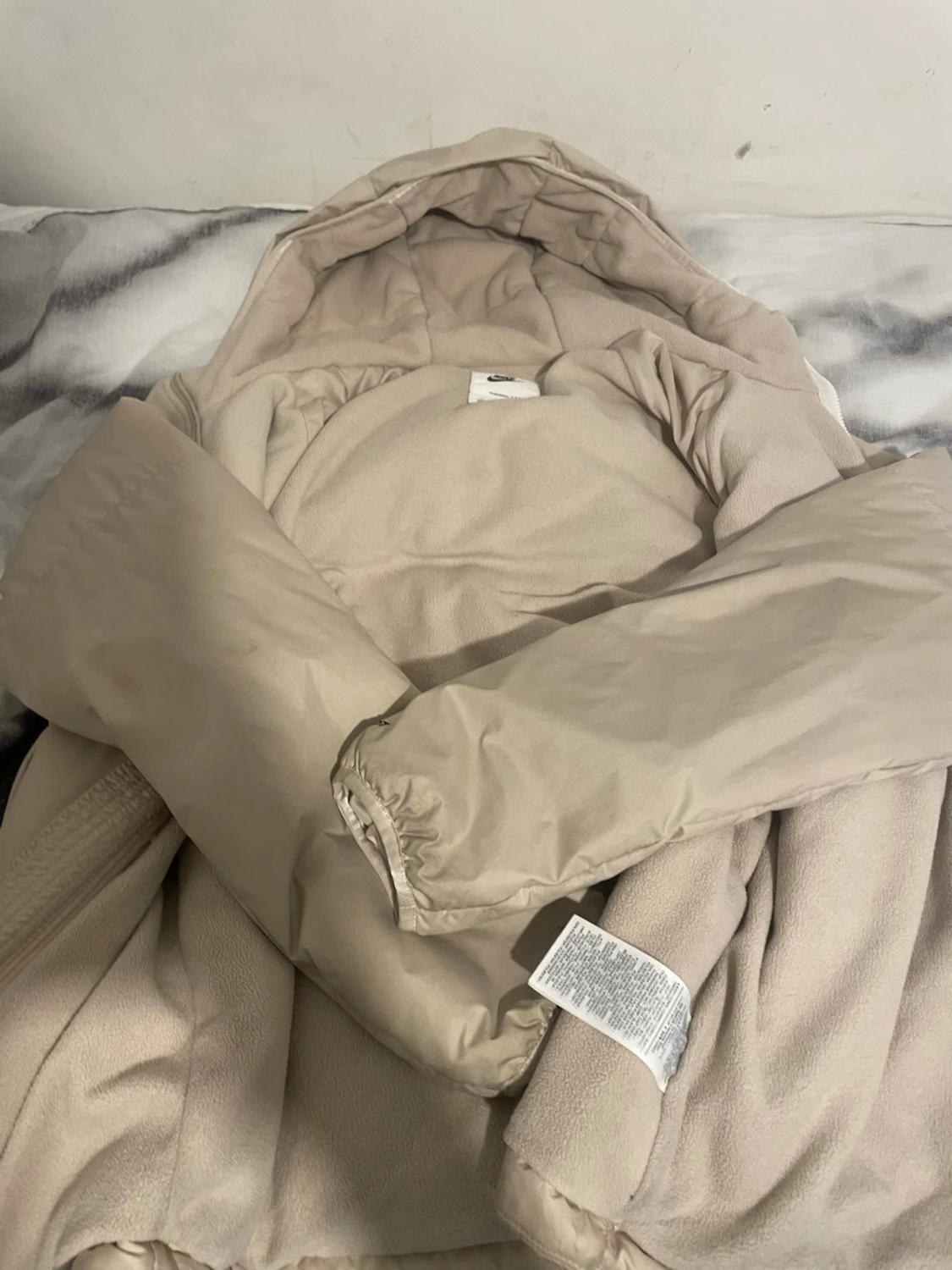 Beige Nike pufferjacka Therma-Fit - 3