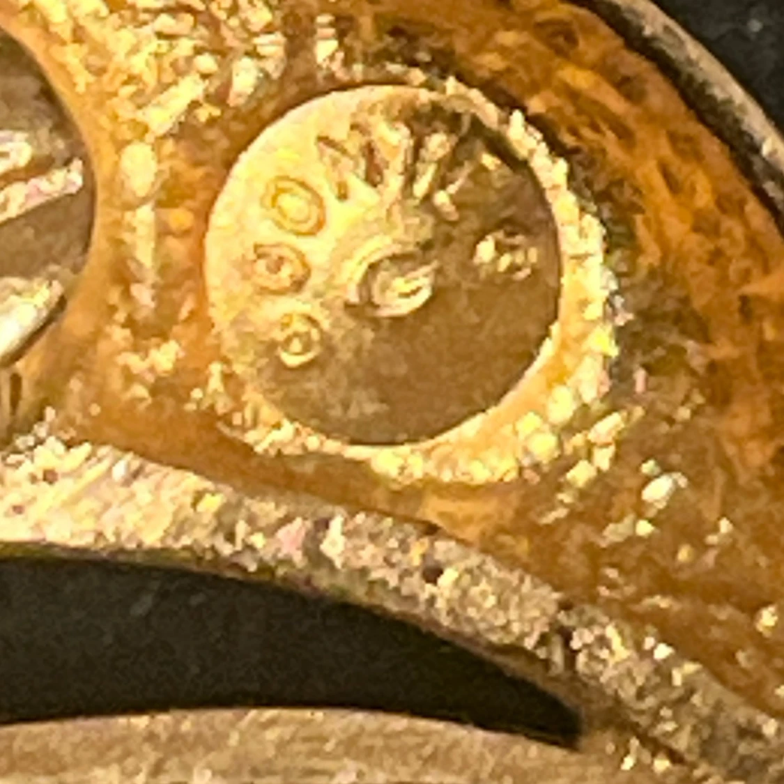 Guldpläterad vintage brosch från Gontie - 1