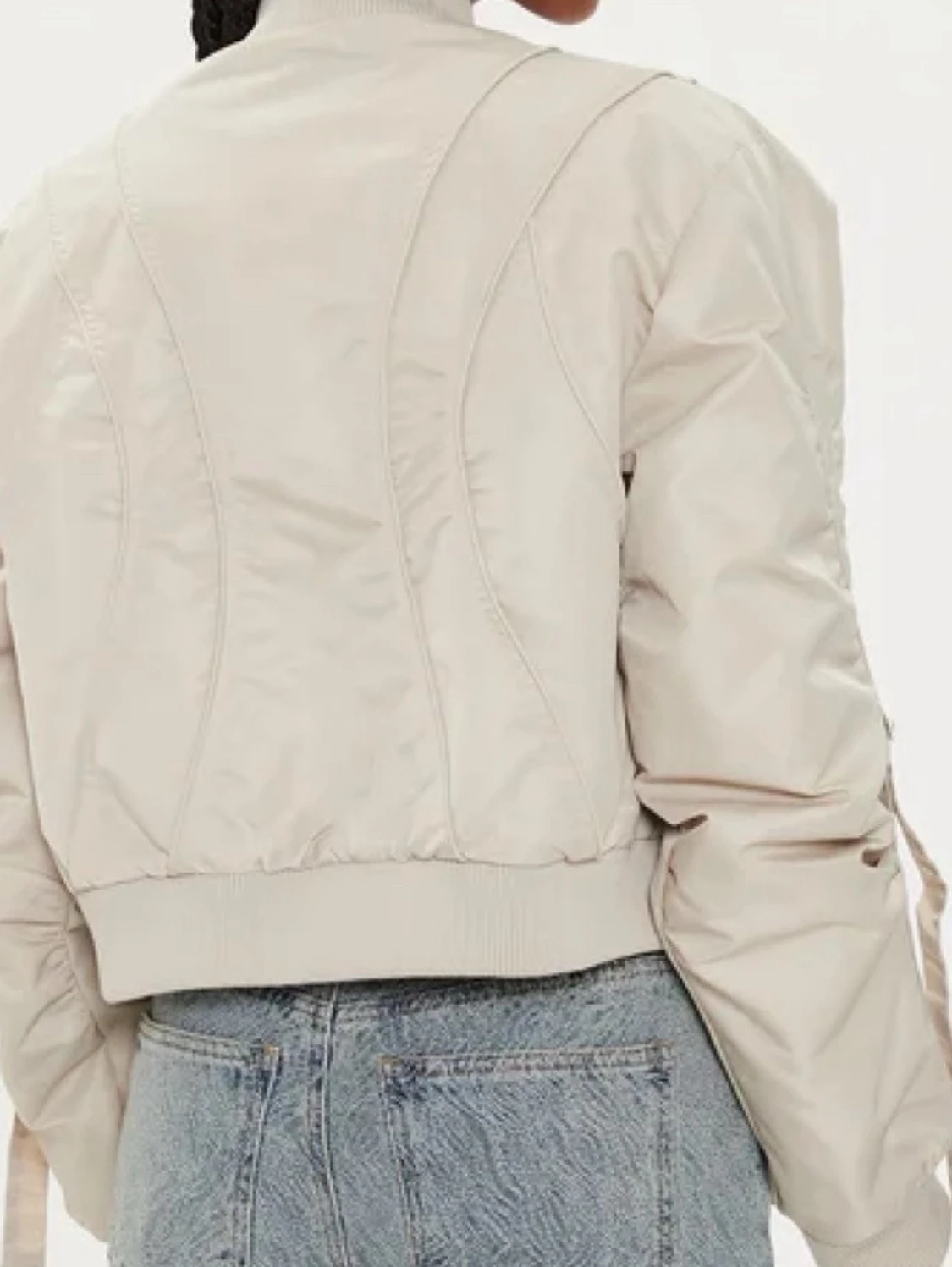 Beige bomberjacka från Gestuz - 1