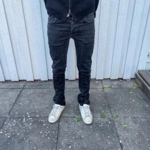 Nudie Jeans - Nudie jeans – Modell: Grim Tim – Storlek: W31/L32 – skick: 9/10 – Nypris runt 2000kr