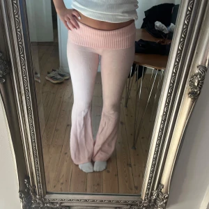 Yoga pants - Jättesköna yogapants i ljusrosa. Säljer pga dom inte kommer till användning så mycket!🩷🩷