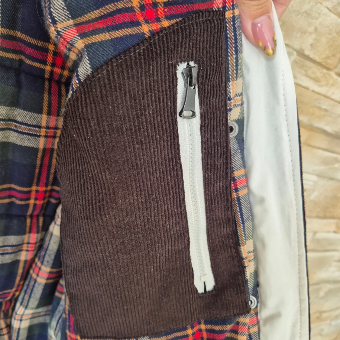 Vit och brun dunväst från Tindra - 3