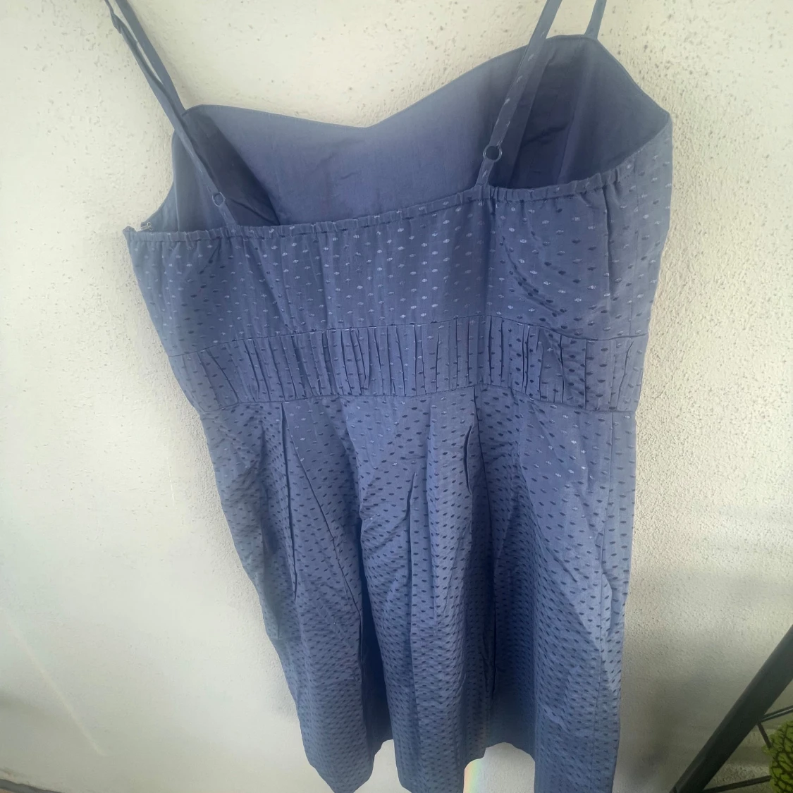 Blå prickig klänning - 1