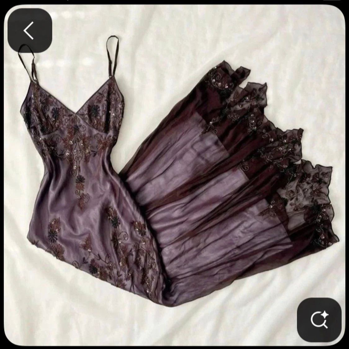 Söker Lång glittrig klänning med spets - 2