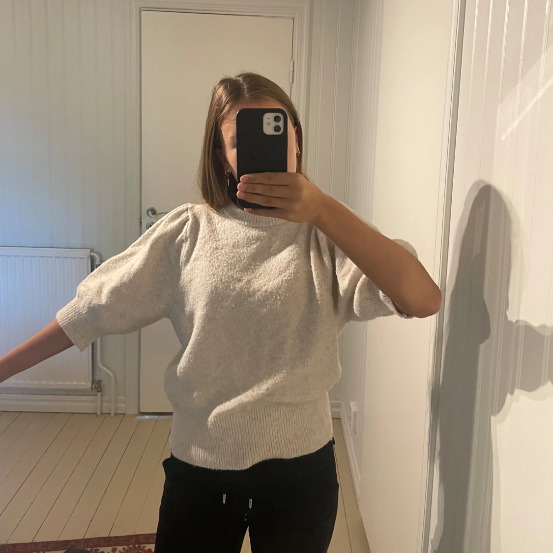 Ljusgrå stickad tröja från H&M