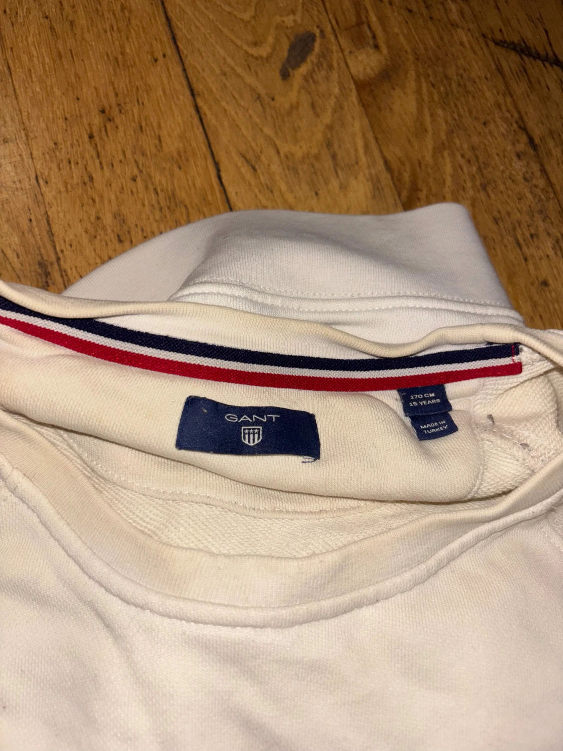 Vit sweatshirt från GANT - 2