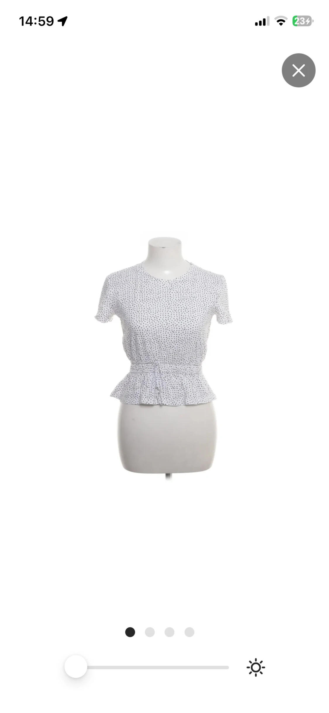 Vit prickig blus med snörning - 1