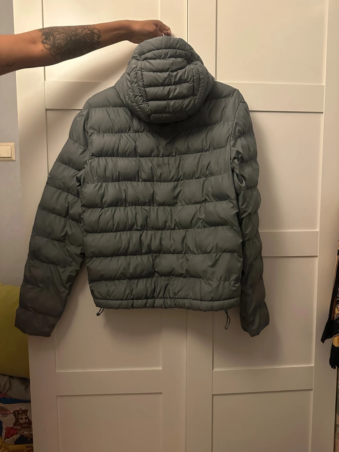 Grå pufferjacka från Adidas S - 1