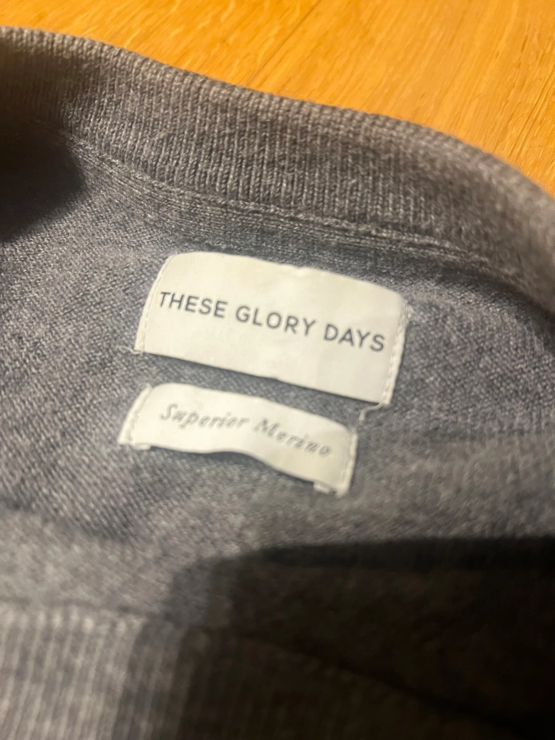 Grå merinotröja These Glory Days - 2