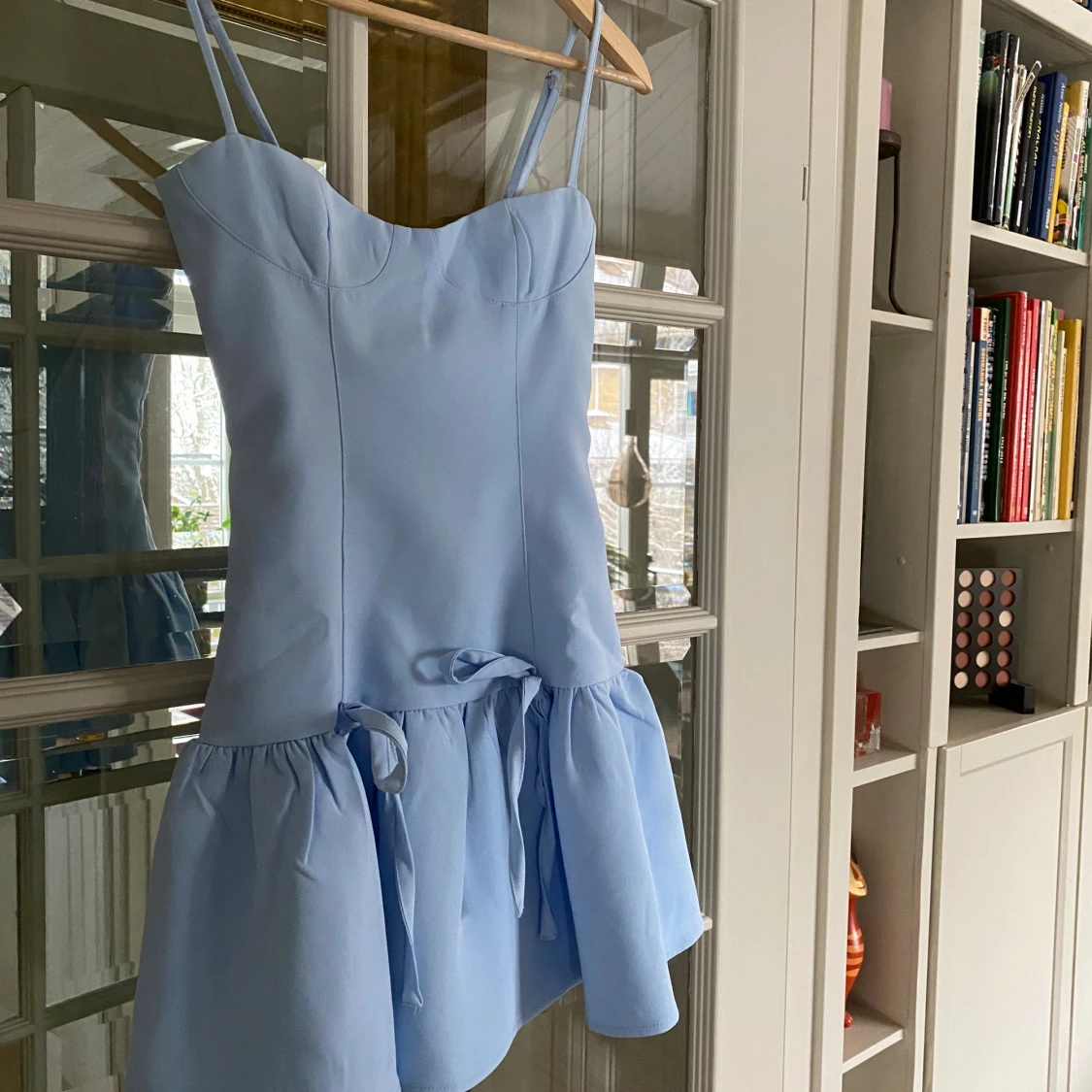 Ljusblå kort klänning från Peppermayo