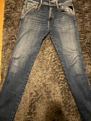 Replay jeans Anbass blå - Size 31 blåa oanvända replay jeans