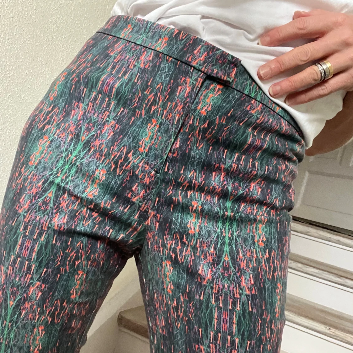 Mönstrade byxor från COS - 1