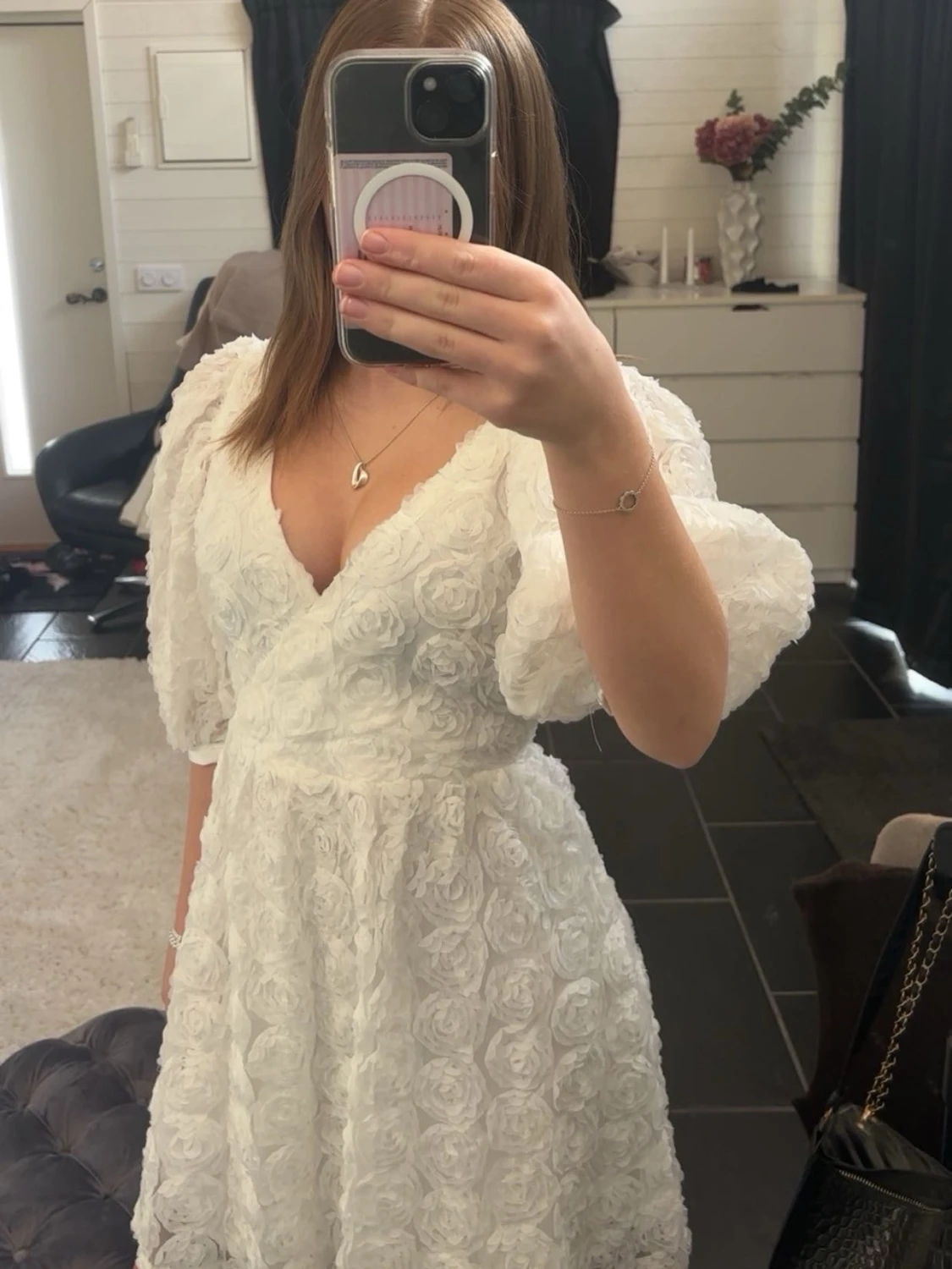 Vit klänning med puffärm